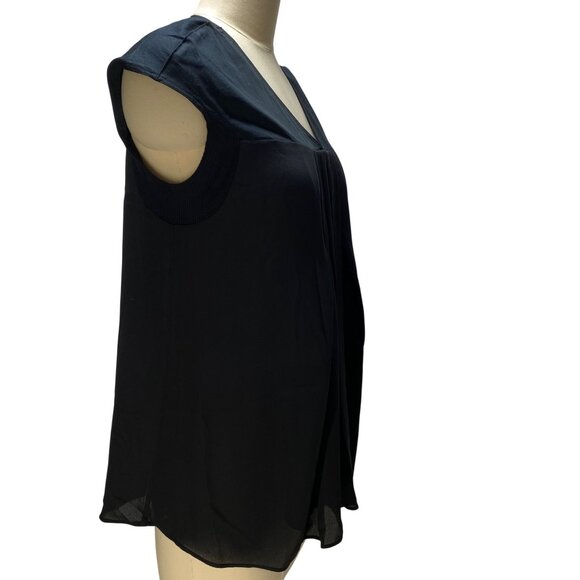 Simply Vera Want XS Black Sleeveless V-Neck‎ Blouse Flowy Breezy Evening - Picture 6 of 12